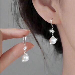 925 Sterling Silver Pearl & Sparkling Cubic Zirconia Drop Earrings
